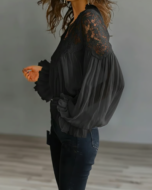 Laceva | Blouse met bloemenkant en lantaarnmouwen